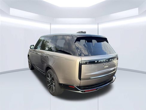 Used 2023 Land Rover Range Rover SE AWD/4WD image 4