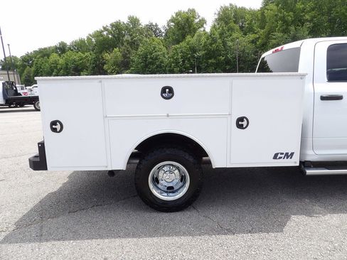 Used 2024 RAM 3500 Tradesman w/ Chrome Appearance Group AWD/4WD image 55