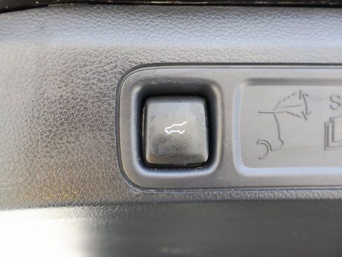 Used 2024 Ford Expedition Limited RWD image 23
