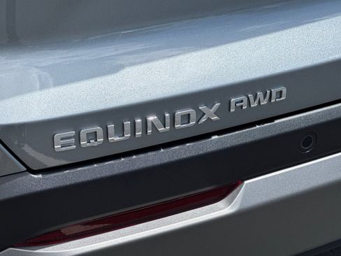 New 2026 Chevrolet Equinox LT w/ Safety and Technology Package AWD/4WD image 26