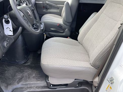 New 2025 GMC Savana 2500 Extended w/ Driver Convenience Package image 20