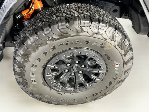 Used 2025 Ford Bronco Raptor w/ Interior Carbon Fiber Pack image 30