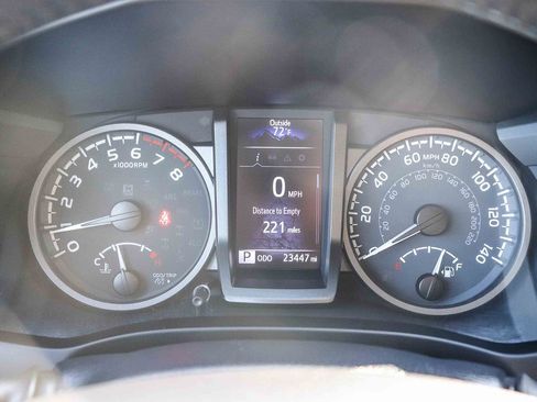 Certified 2023 Toyota Tacoma TRD Sport AWD/4WD image 28