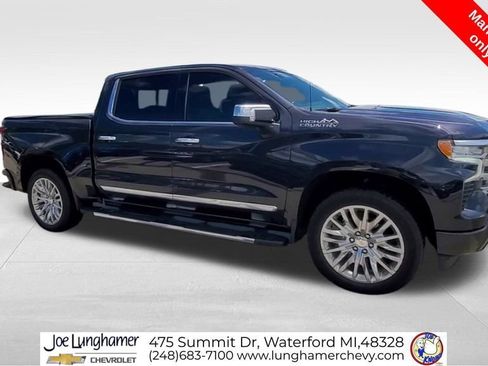 Certified 2024 Chevrolet Silverado 1500 High Country w/ Technology Package AWD/4WD image 2