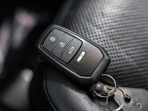 Used 2019 Toyota 4Runner Limited image 42