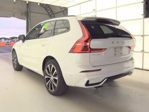 Certified 2025 Volvo XC60 B5 Plus image 4