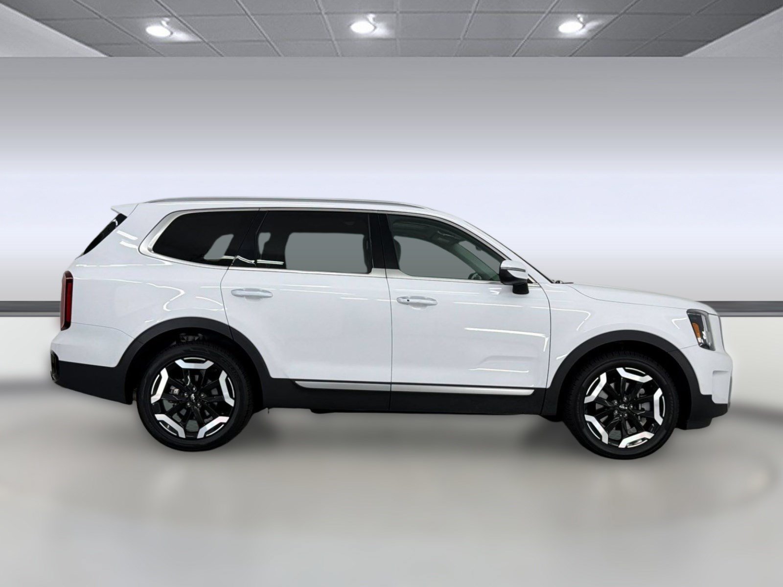 Used 2025 Kia Telluride S AWD/4WD image 8