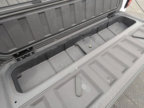 New 2026 GMC Canyon AT4 image 5