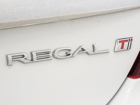 Used 2015 Buick Regal Premium w/ Experience Buick Package image 13