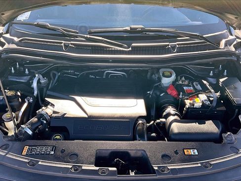 Used 2016 Ford Explorer Sport w/ Equipment Group 401A AWD/4WD image 7