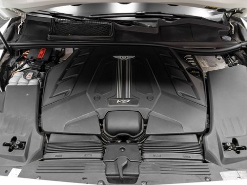 Used 2019 Bentley Bentayga image 39