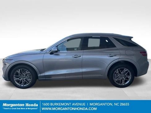 Used 2025 Genesis GV70 2.5T AWD/4WD image 5