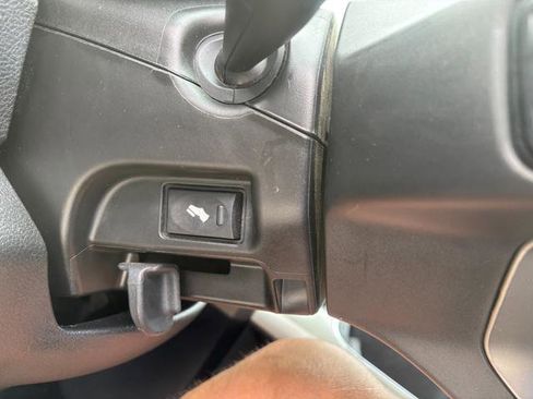 Used 2017 RAM 1500 Laramie w/ Convenience Group image 10