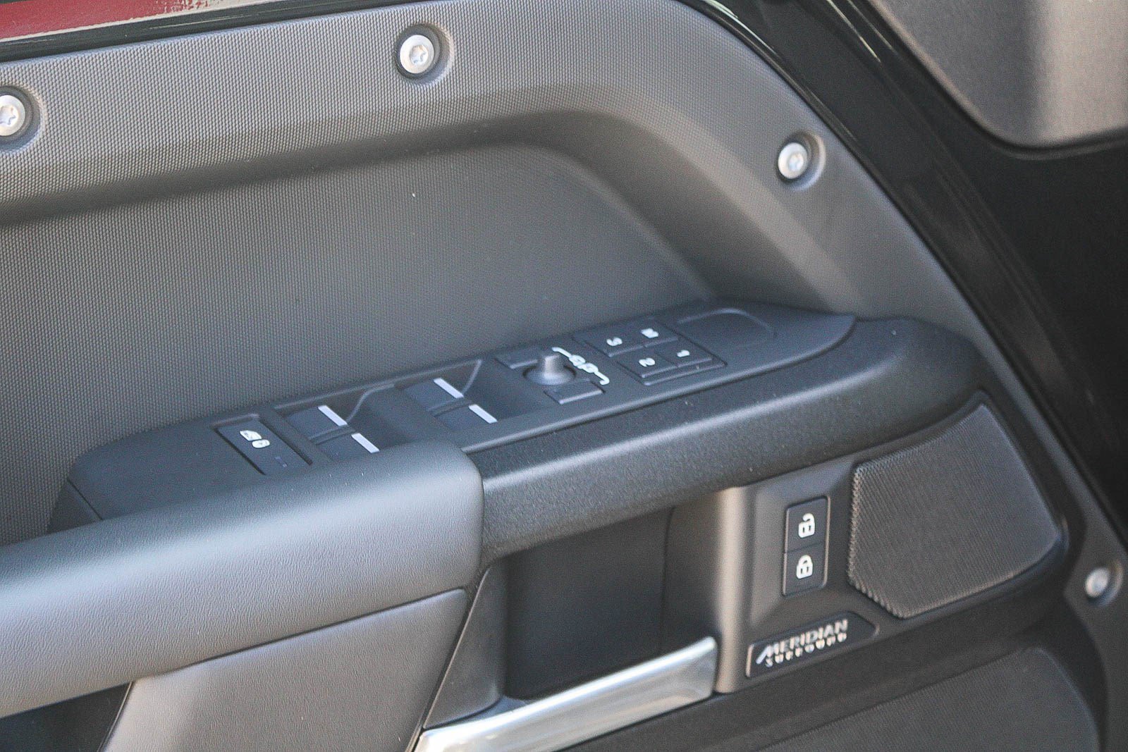 Used 2025 Land Rover Defender 130 X AWD/4WD image 23