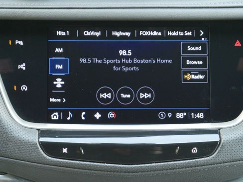Certified 2022 Cadillac XT5 Sportv w/ Technology Package AWD/4WD image 17