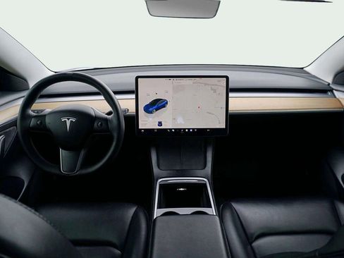 Used 2022 Tesla Model 3 Standard Range RWD image 17