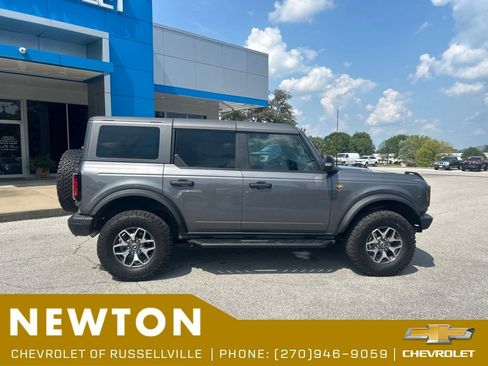 Used 2024 Ford Bronco Badlands AWD/4WD image 44