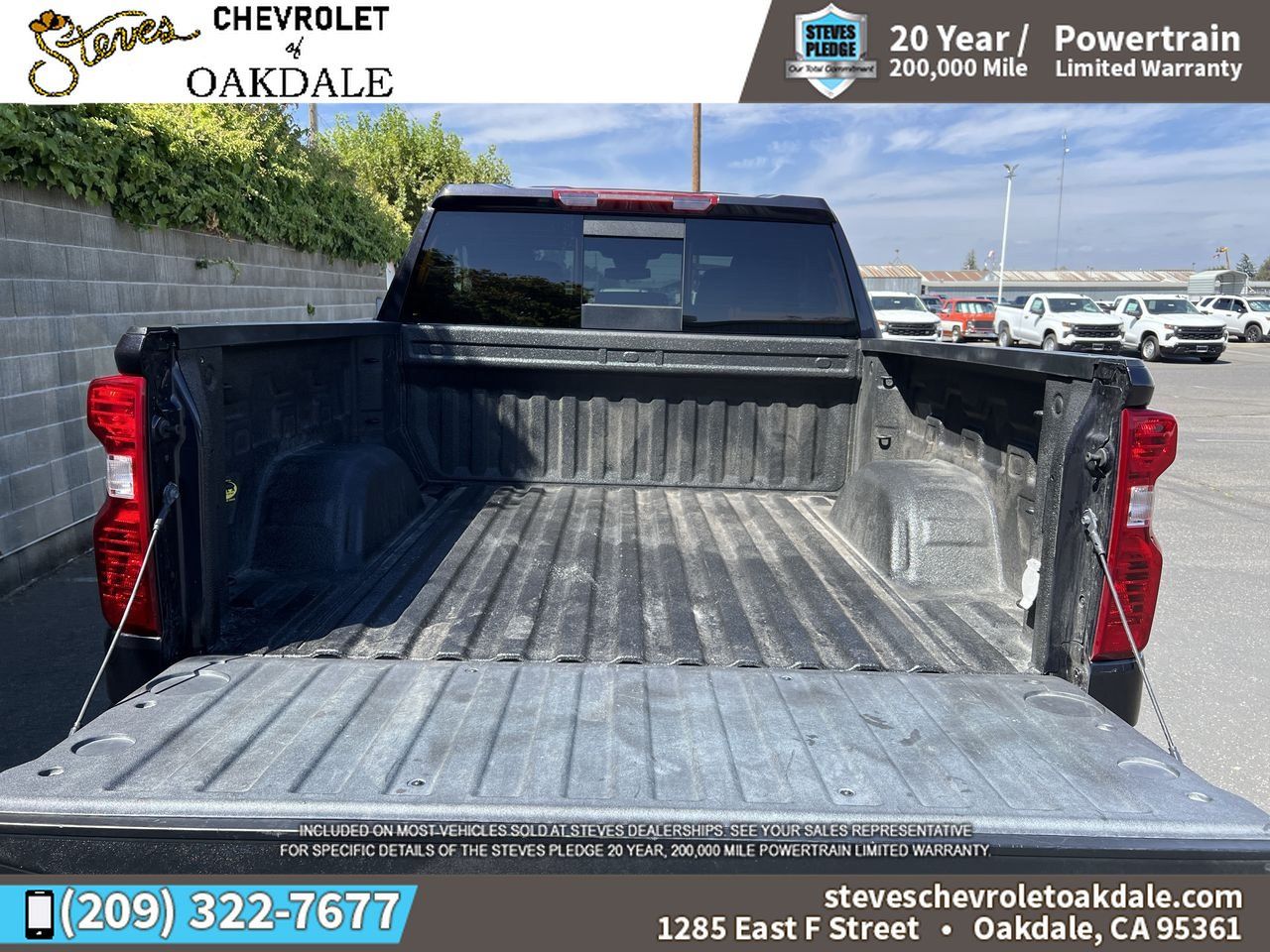 Used 2022 Chevrolet Silverado 1500 LT w/ Z71 Off-Road Package AWD/4WD image 29