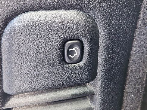 Used 2022 Dodge Durango GT image 17