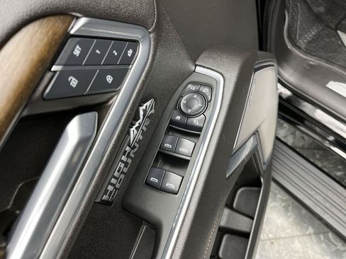 Certified 2024 Chevrolet Silverado 1500 High Country w/ High Country Premium Package AWD/4WD image 10