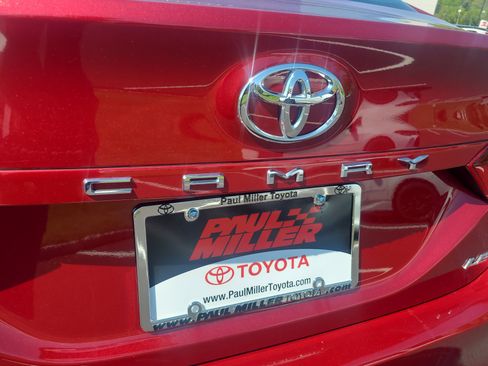 Certified 2022 Toyota Camry LE w/ Carpet Mat Package (TMS) FWD image 28