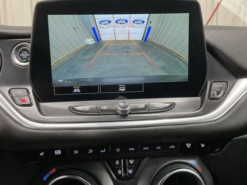 Used 2025 Chevrolet Blazer LT image 18