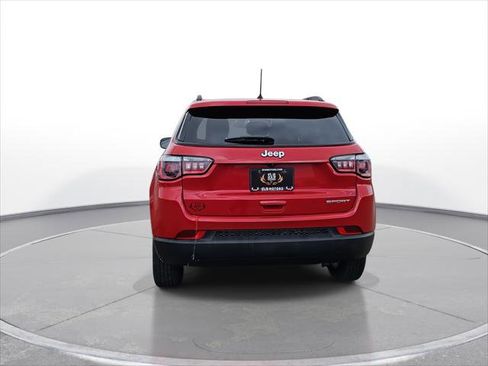 Used 2018 Jeep Compass Sport image 7