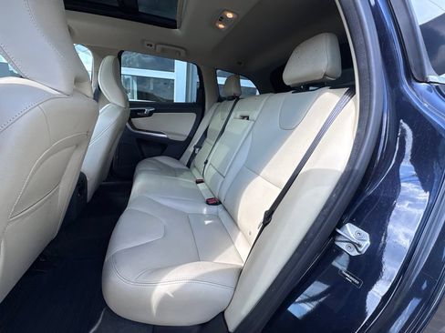 Used 2017 Volvo XC60 T6 Inscription w/ Climate Package AWD/4WD image 26