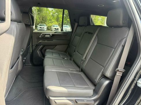 Used 2025 Chevrolet Tahoe LT AWD/4WD image 8