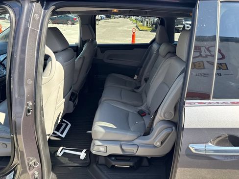Used 2019 Honda Odyssey Elite image 11