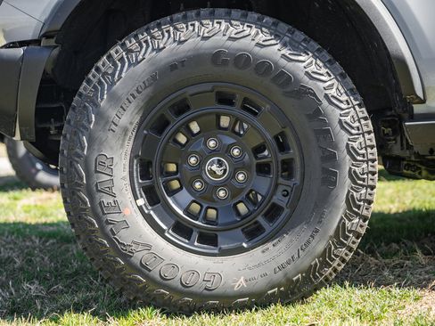 New 2026 Ford Bronco Badlands AWD/4WD image 19