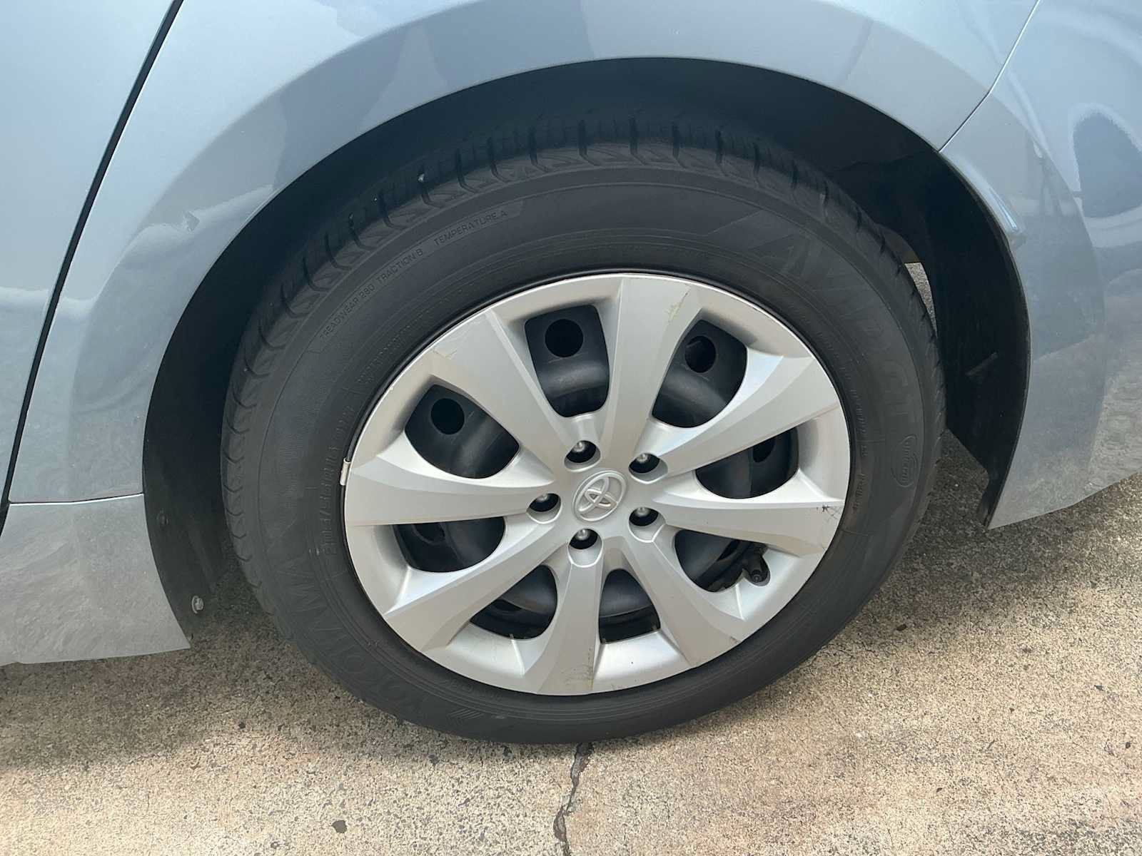 Used 2024 Toyota Corolla LE FWD image 10