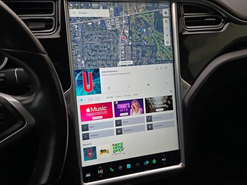 Used 2016 Tesla Model S 70 image 30