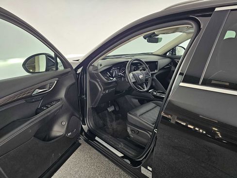 Used 2023 Buick Envision Avenir image 19