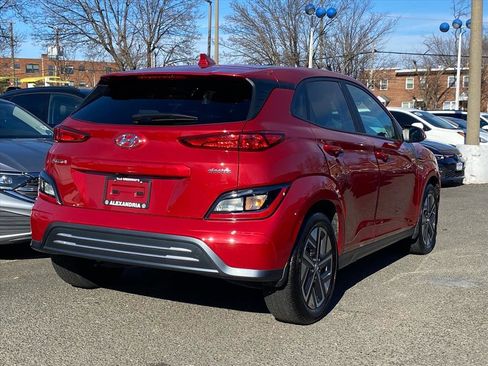 Used 2023 Hyundai Kona SEL image 3