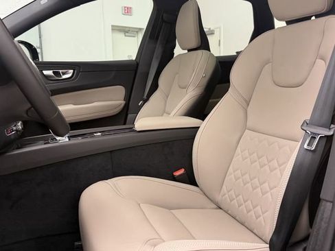 New 2026 Volvo XC60 B5 Core AWD/4WD image 13