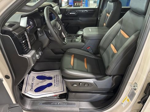 New 2026 GMC Sierra 2500 AT4 w/ AT4 Premium Plus Package image 18