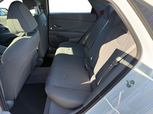 New 2026 Hyundai Elantra SE image 16