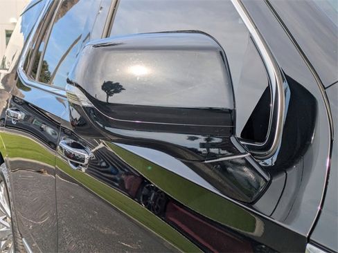 Used 2022 GMC Yukon Denali w/ Denali Ultimate Package image 15