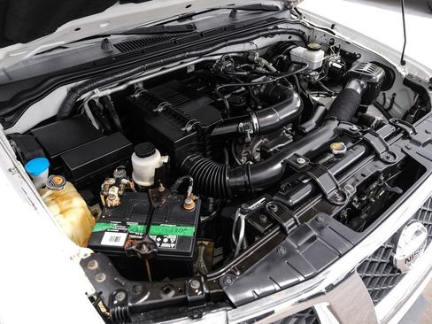 Used 2018 Nissan Frontier S RWD image 48