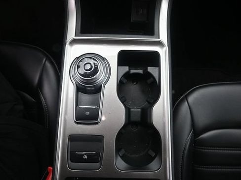 Used 2024 Ford Edge SEL AWD/4WD image 28