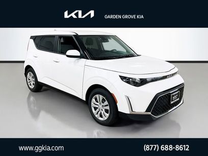 New 2025 Kia Soul LX