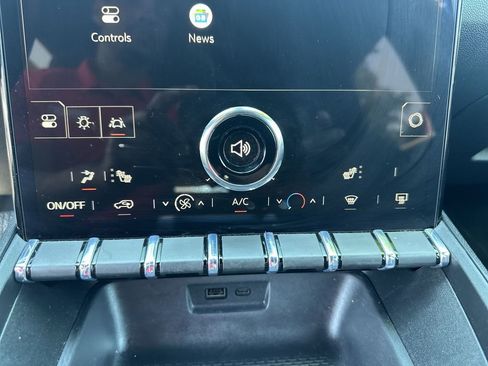 Used 2026 GMC Terrain Elevation FWD image 29