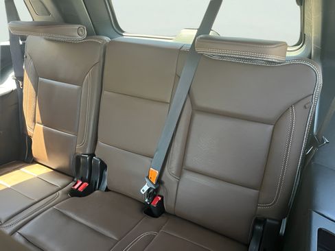 Used 2023 Chevrolet Tahoe High Country AWD/4WD image 31