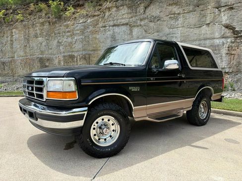 Used 1996 Ford Bronco Eddie Bauer AWD/4WD image 4