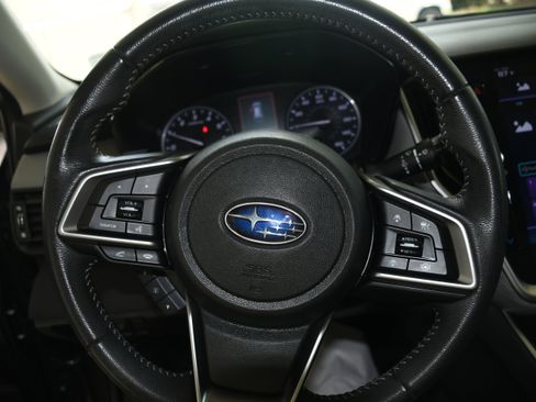 Used 2022 Subaru Outback Premium image 13