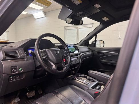 Used 2022 Honda Passport TrailSport image 13