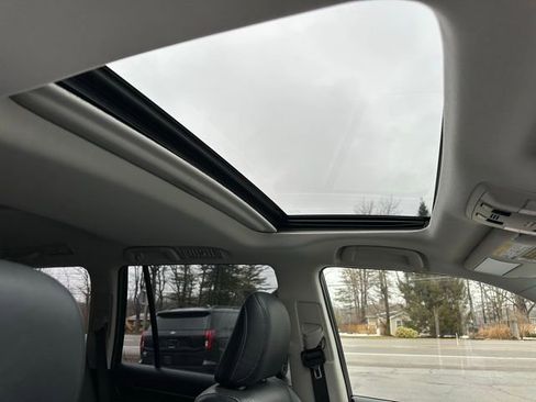 Used 2016 Lexus GX 460 Luxury w/ Preferred Accessory Package image 19