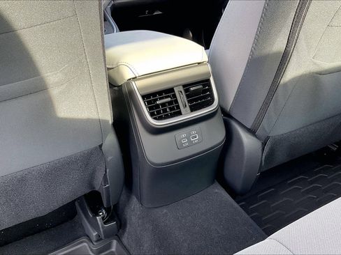 Used 2025 Subaru Legacy Premium image 24