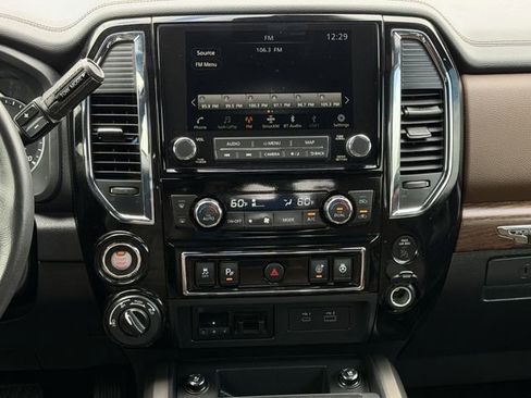 Used 2024 Nissan Titan Platinum Reserve w/ Moonroof Package image 18